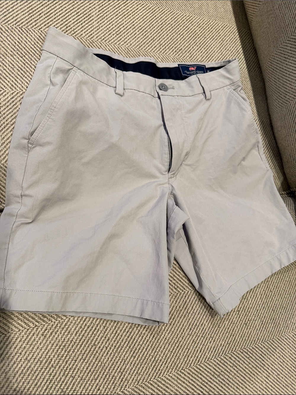 Vineyard Vines Men’s Light Gray Flat Front Shorts